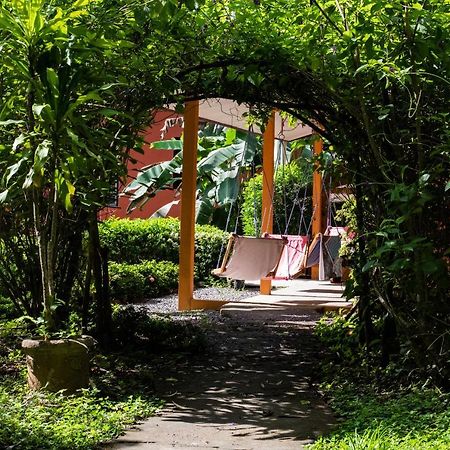 Jungle Lodge At Wild Sun Rescue Center Cabuya  ภายนอก รูปภาพ